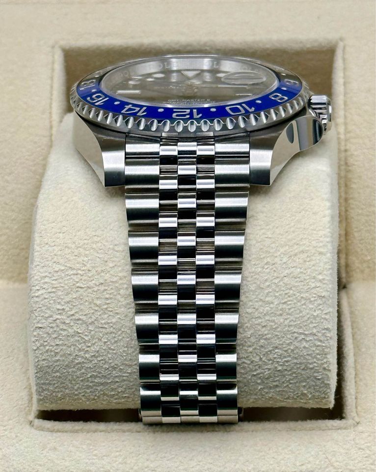 NEW 2022 Rolex GMT-Master II “Batgirl” 40mm 126710BLNR Jubilee Black Dial