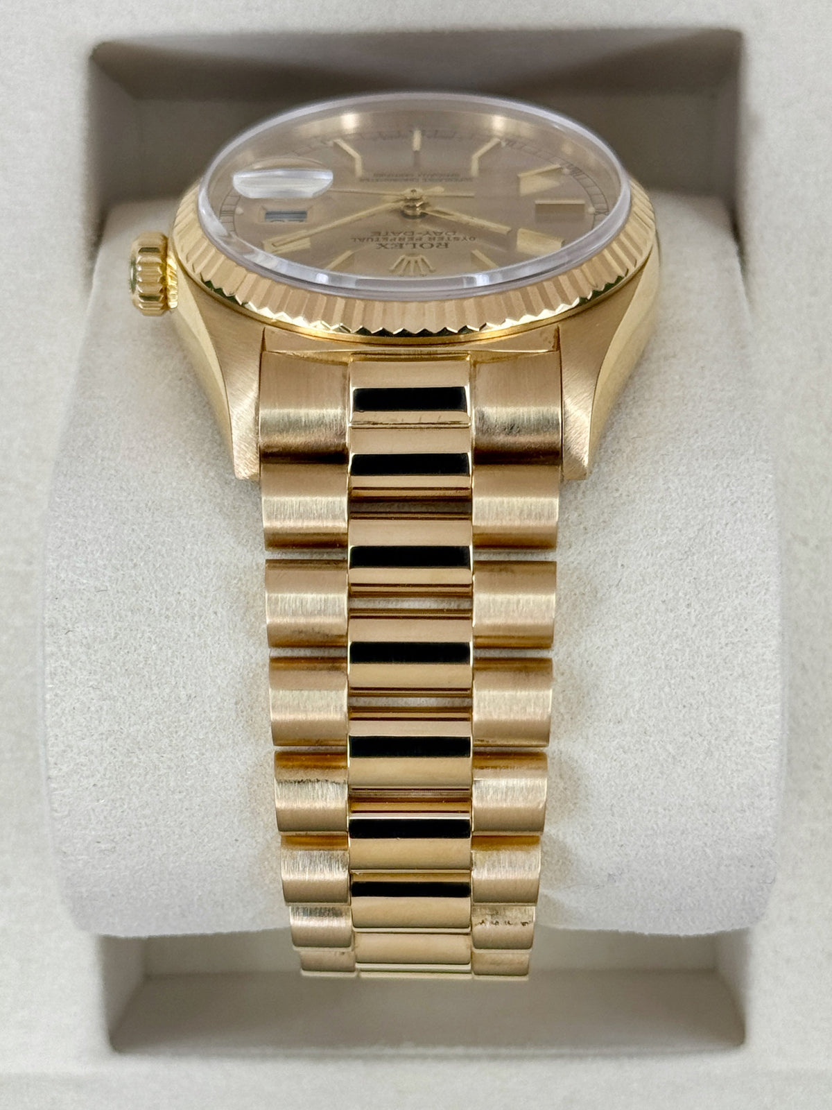 1986 Rolex Day-Date 36mm 18238 Presidential Yellow Gold Silver Dial