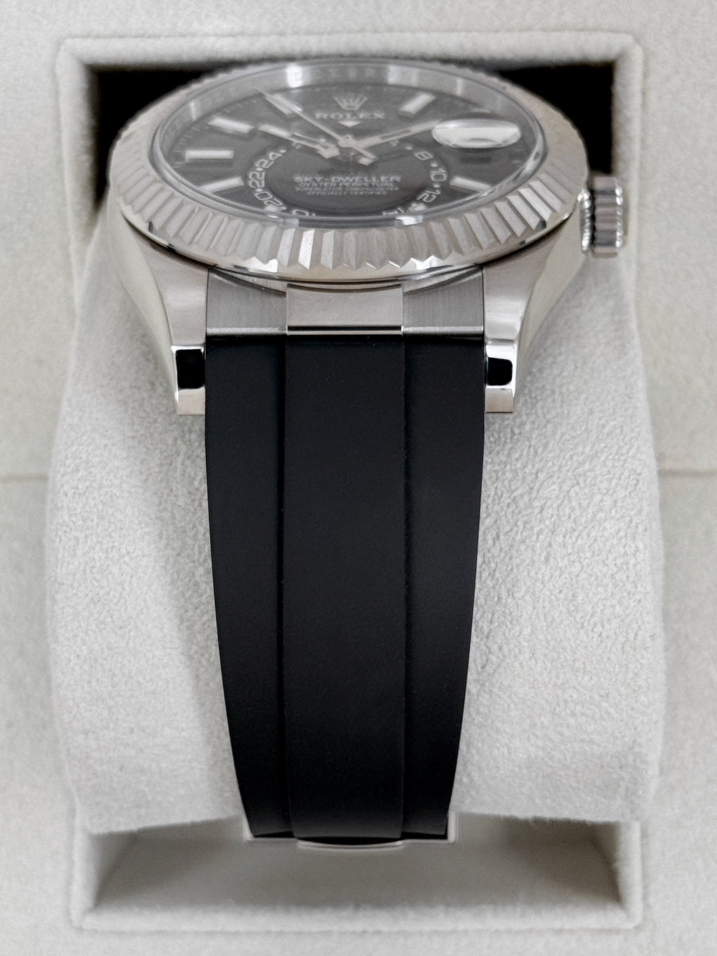 2024 Rolex Sky-Dweller 42mm 336239 White Gold Oysterflex Black Dial