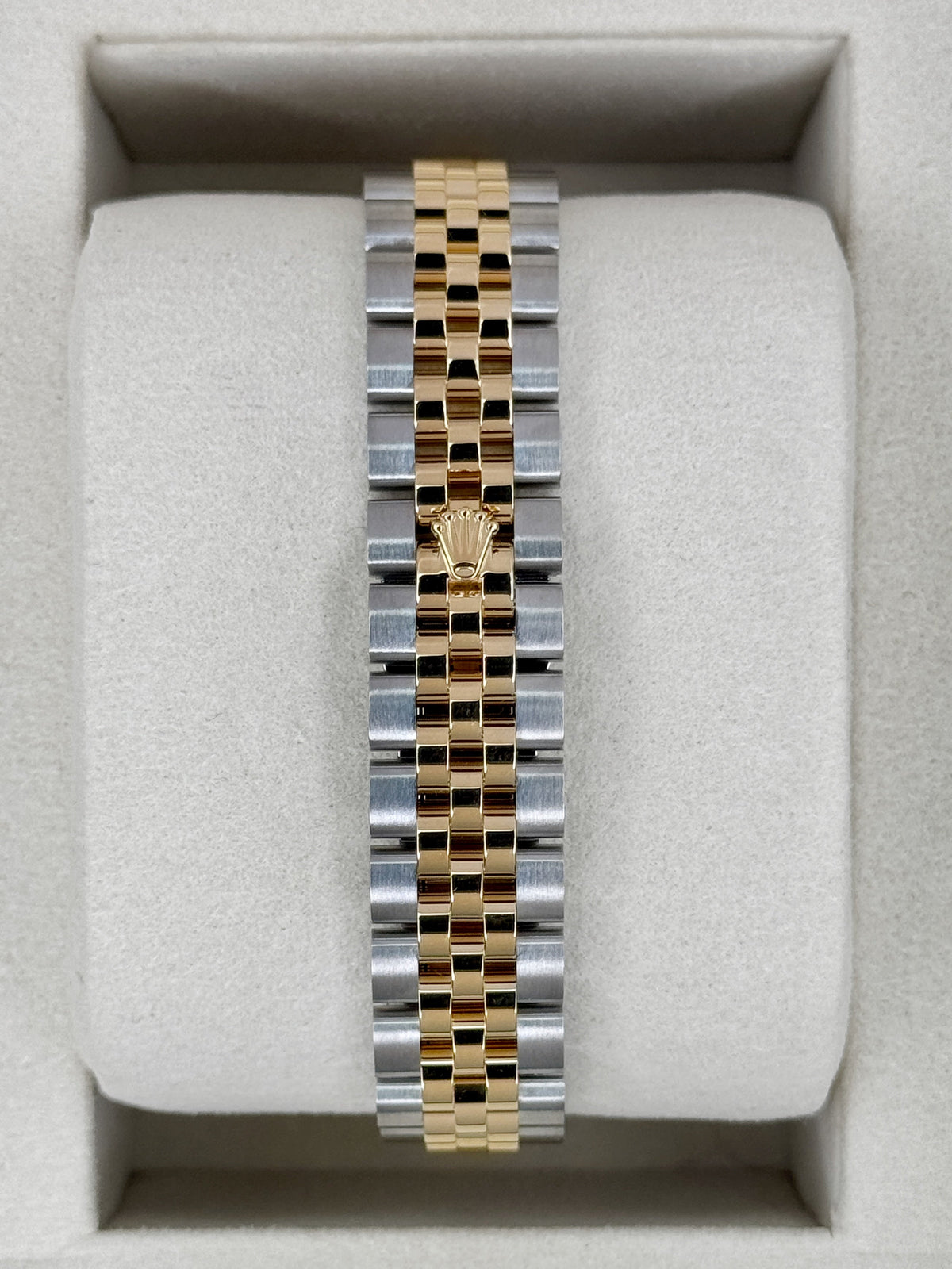 NEW 2026 Rolex Lady Datejust 28mm 279173 Two-Tone Jubilee Silver Diamond Dial