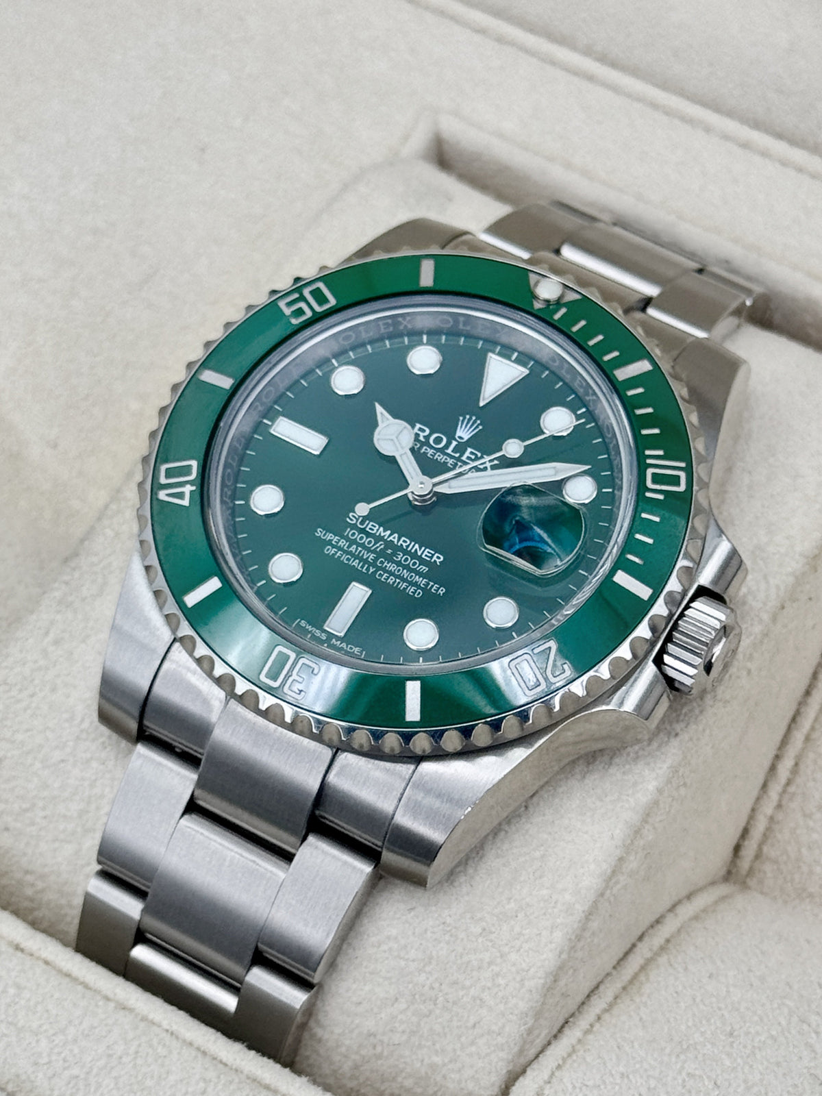 2020 Rolex Submariner “Hulk” 40mm 116610LV Green Dial