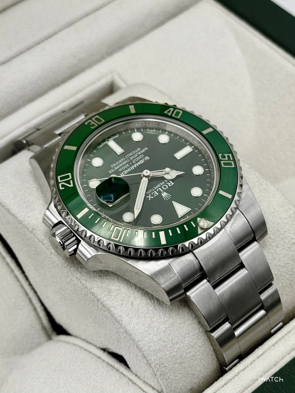 2017 Rolex Submariner “Hulk” 40mm 116610LV Green Dial