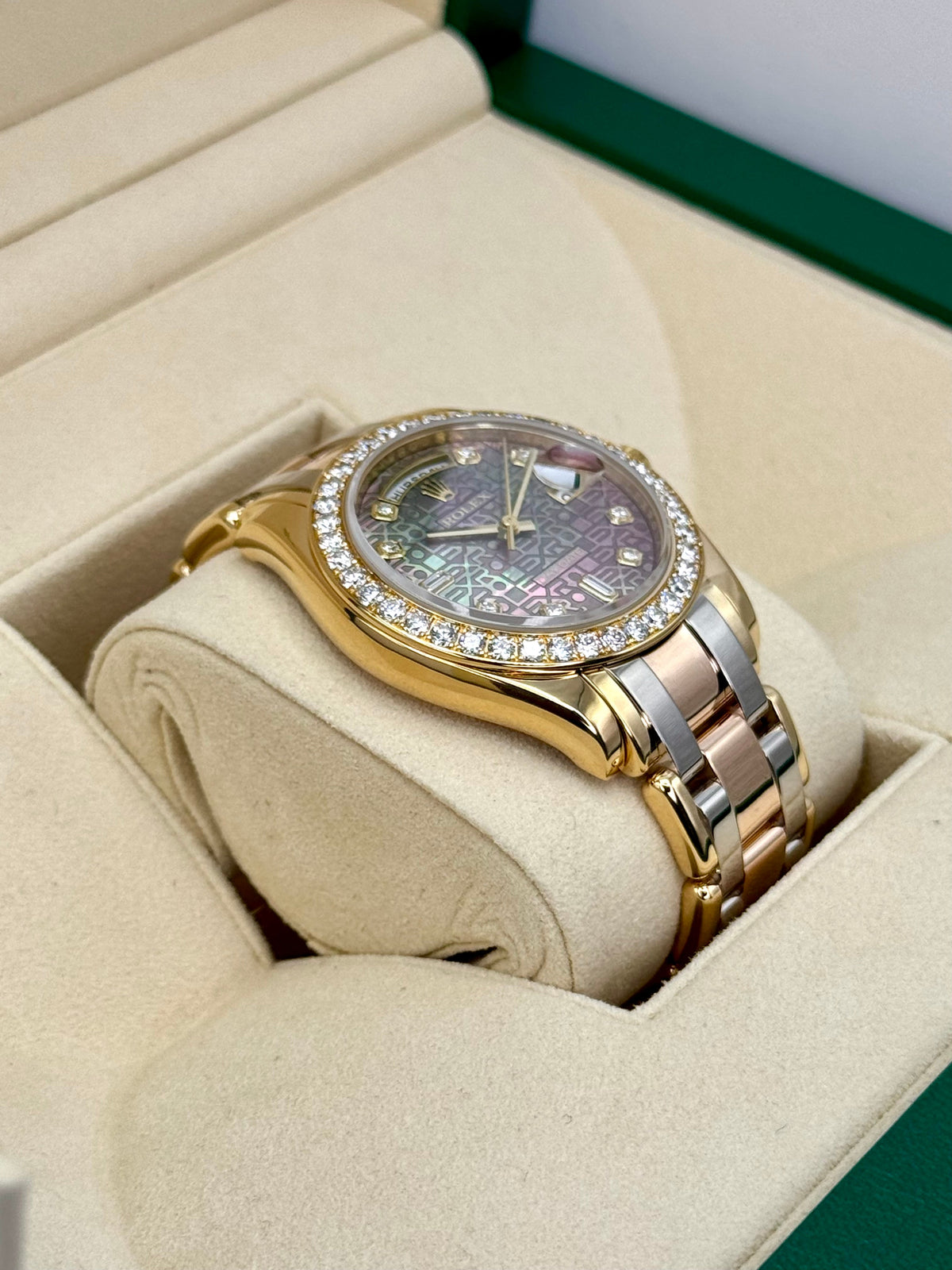 2011 Rolex Day-Date Masterpiece 39mm 18948 Tridor Tahitian Mother of Pearl Dial