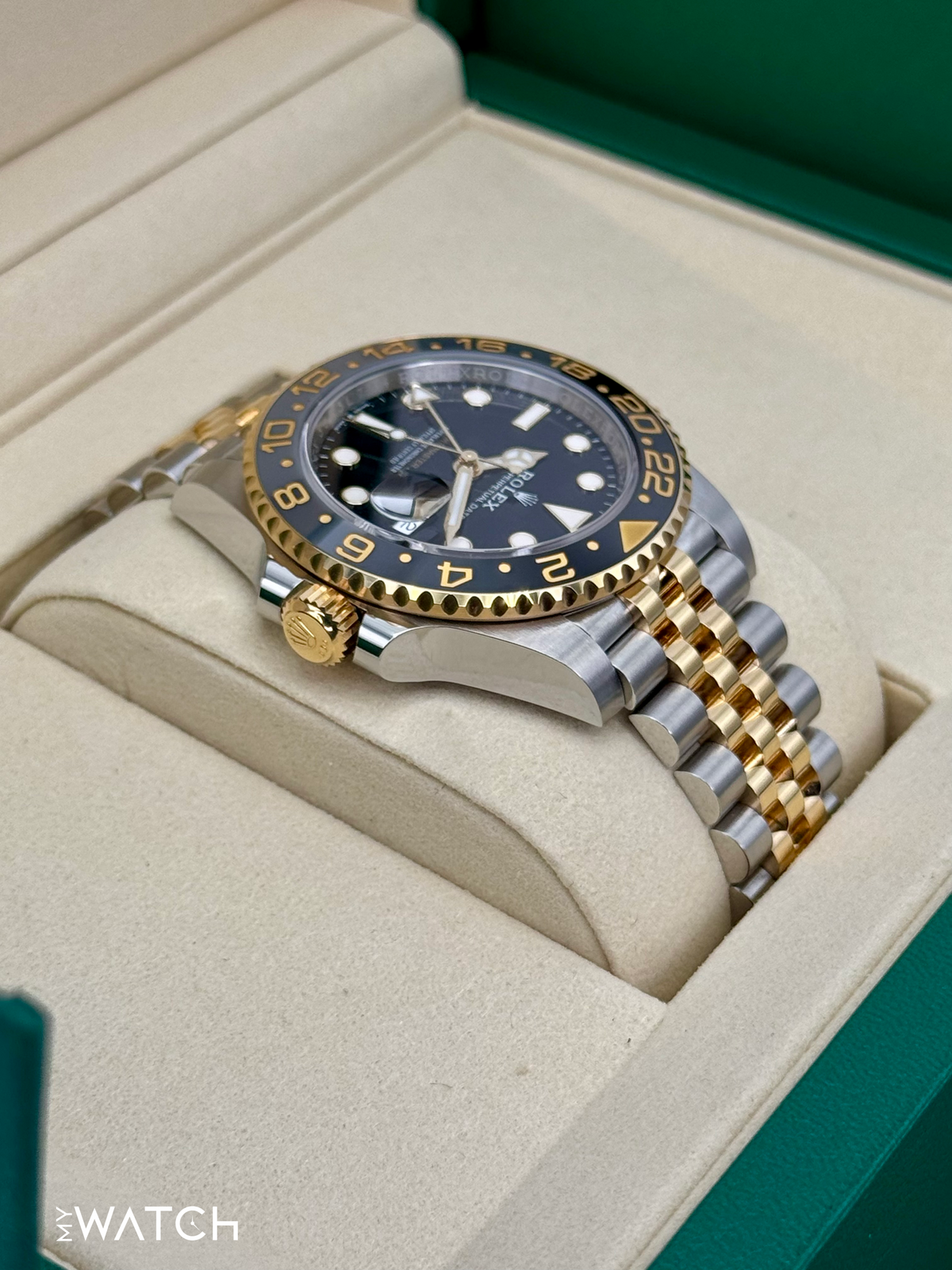 NEW 2026 Rolex GMT-Master II 40mm 126713GRNR Two-Tone Jubilee