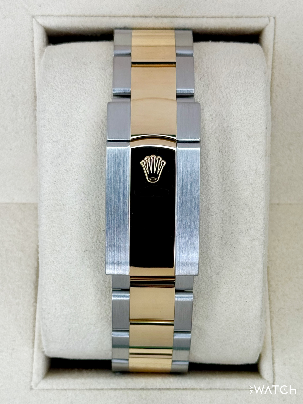 2021 Rolex Sky-Dweller 42mm 326933 Two-Tone Oyster Black Dial