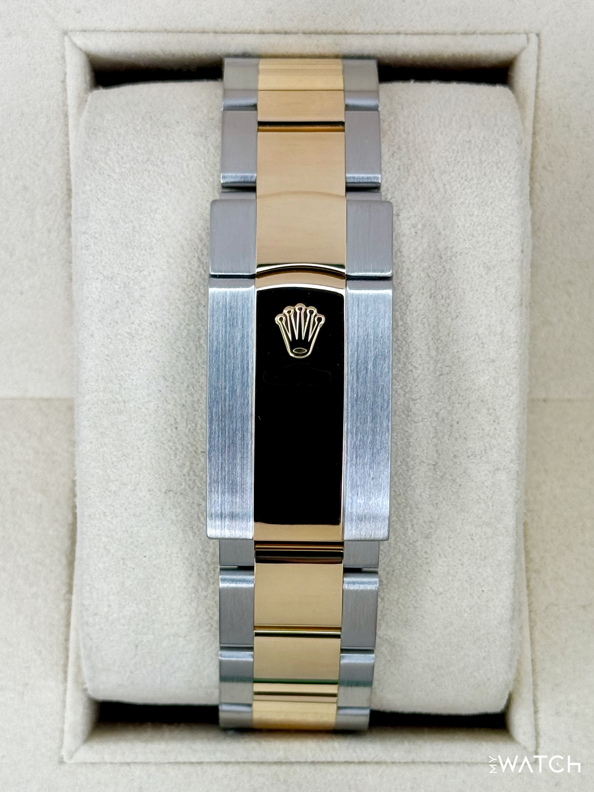 2021 Rolex Sky-Dweller 42mm 326933 Two-Tone Oyster Black Dial