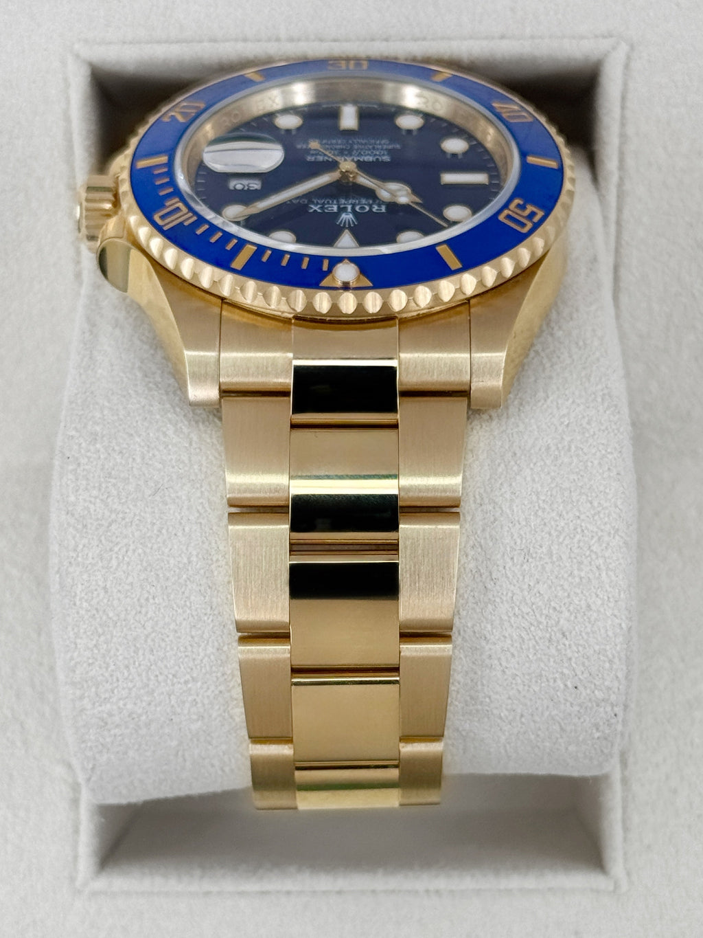 2025 Rolex Submariner "Bluesy" 41mm 126618LB Yellow Gold Blue Dial