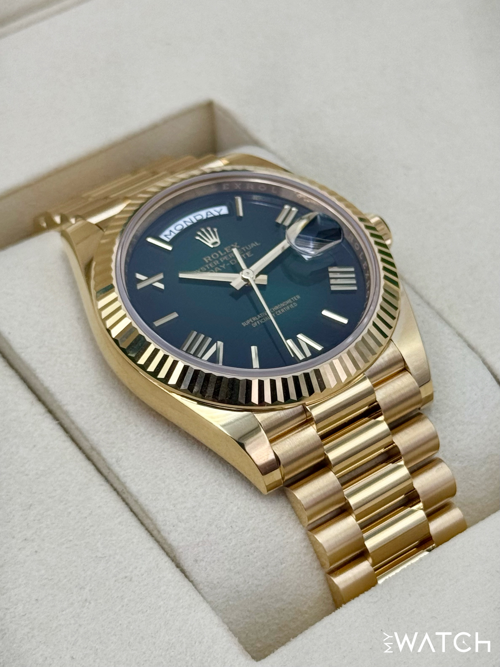 NEW 2025 Rolex Day-Date 40mm 228238 Presidential Green Ombre Dial