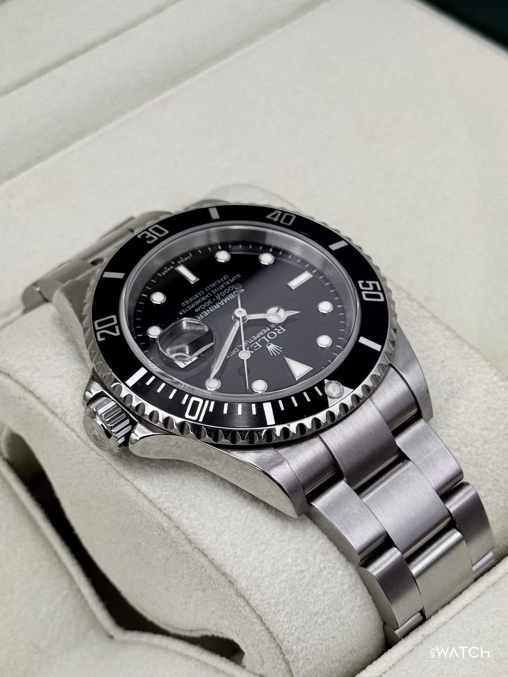2005 Rolex Submariner 40mm 16610 Stainless Steel Black Dial (Collectors Set)