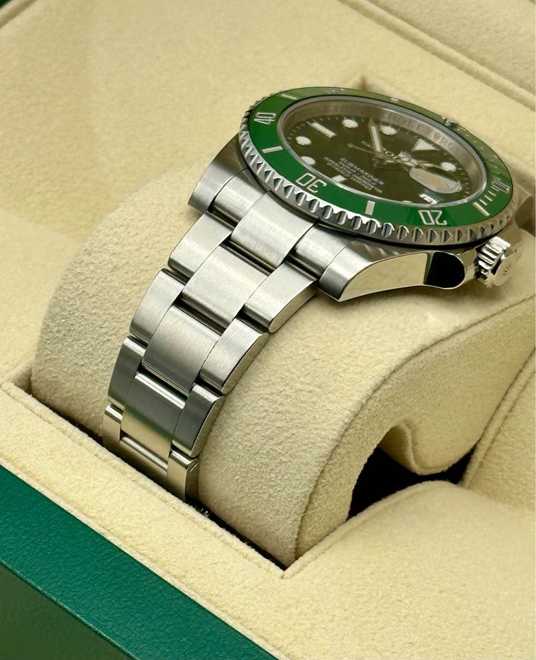 2014 Rolex Submariner "Hulk" 40mm 116610LV Green Dial