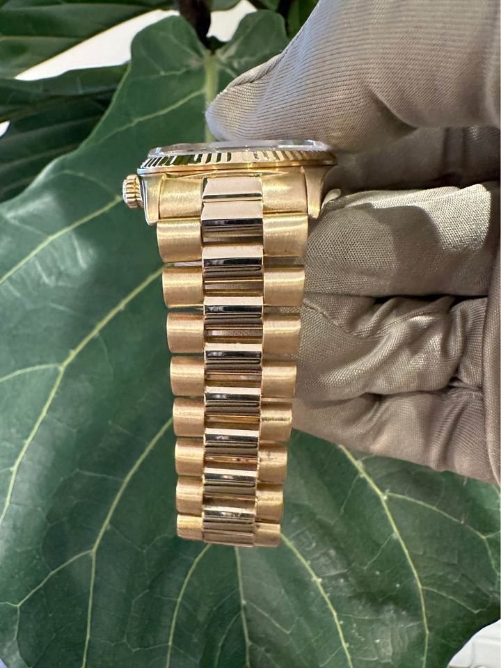 1995 Rolex Day-Date 36mm 18238 Presidential Rare Myriad Dial