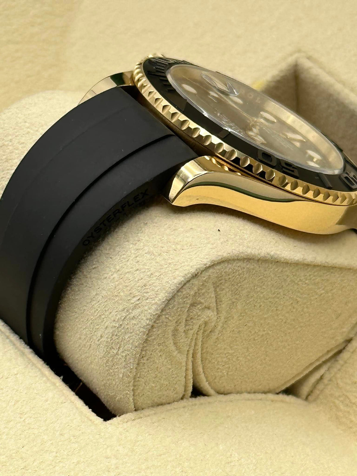 2023 Rolex Yacht-Master 42mm 226658 Gold Oysterflex Black Dial