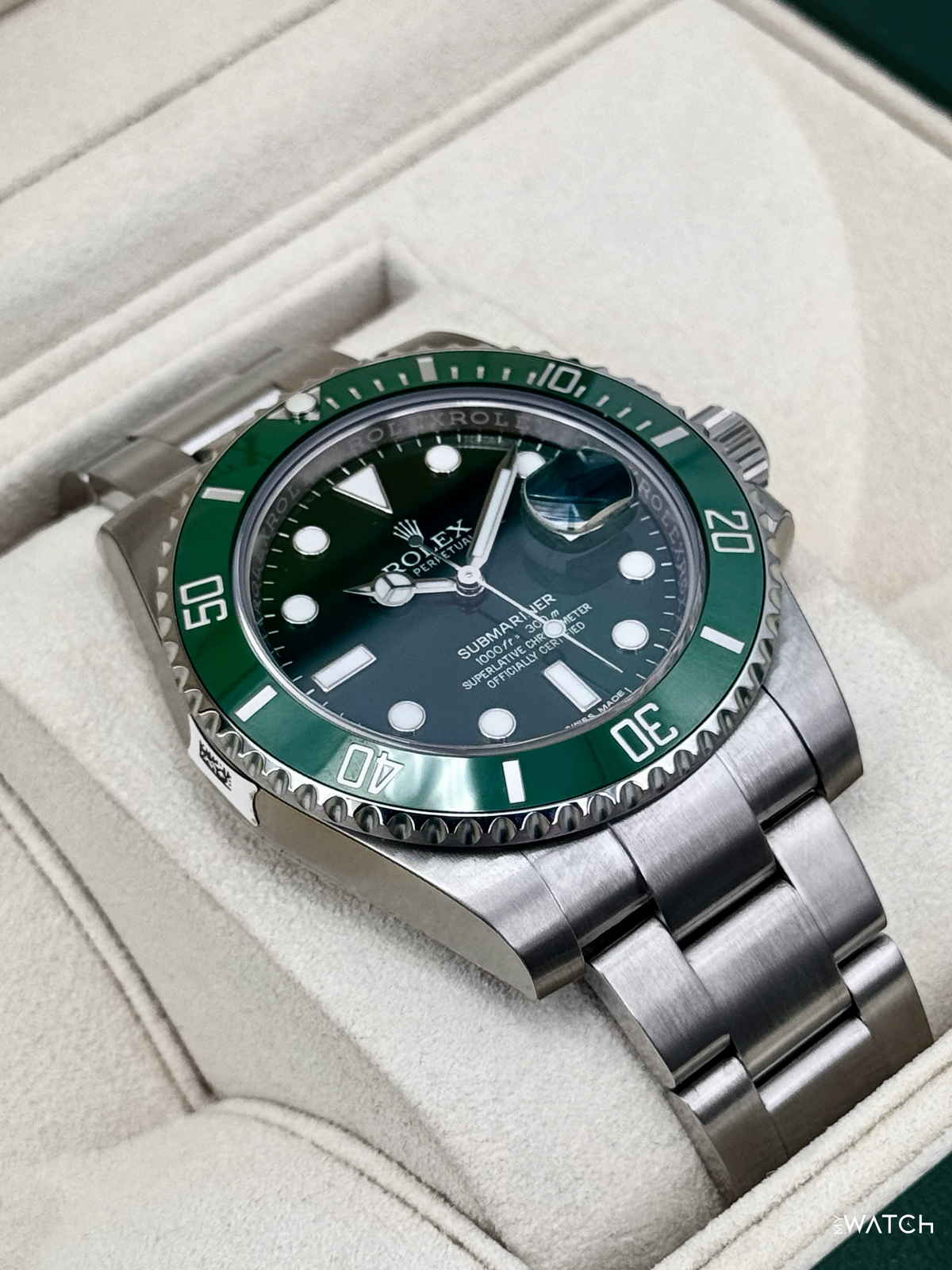 2016 Rolex Submariner “Hulk” 40mm 116610LV Green Dial (STICKERED)