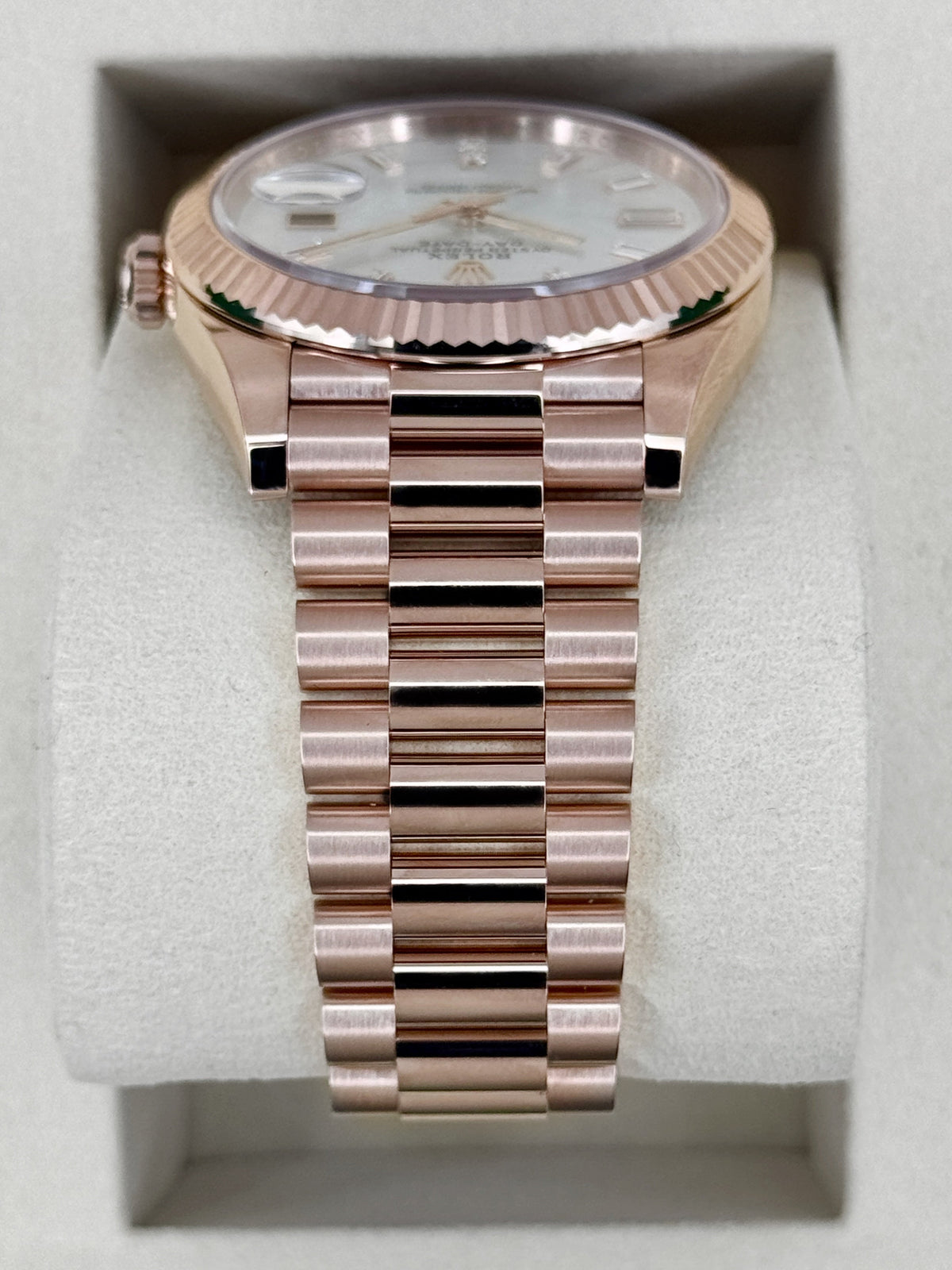 NEW 2026 Rolex Day-Date 40mm 228235 Rose Gold Mother of Pearl Diamond Dial