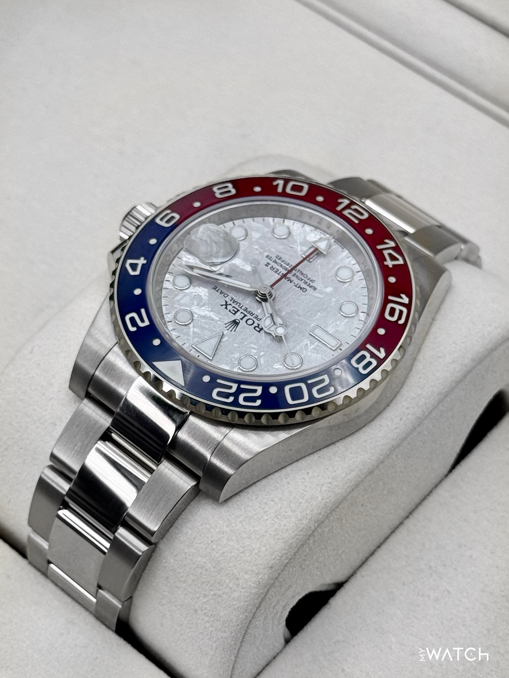 Rolex GMT-Master II "Pepsi" 40mm 126719BLRO Meteorite Dial