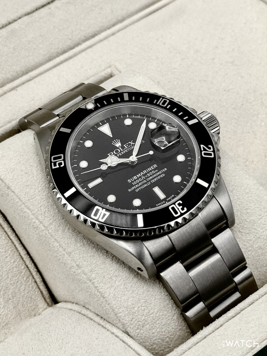 2000 Rolex Submariner 40mm 16610 Stainless Steel Black Dial