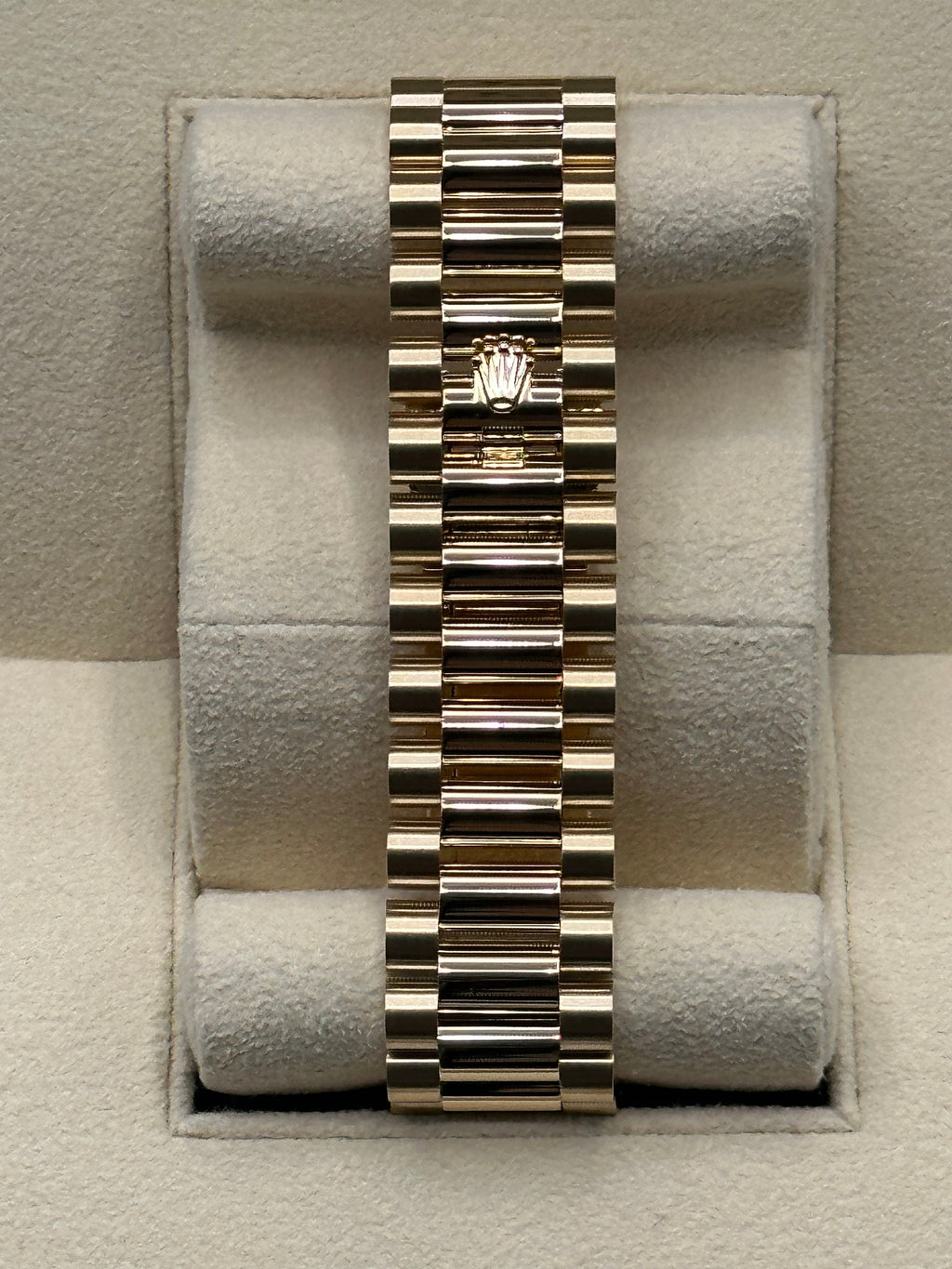 2019 Rolex Day-Date 40mm 228238 Presidential Champagne Dial