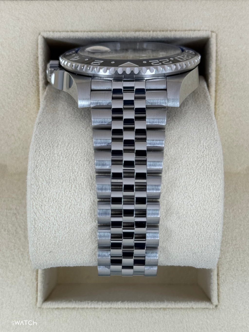 2025 Rolex GMT-Master II "Batgirl" 40mm 126710BLNR Jubilee