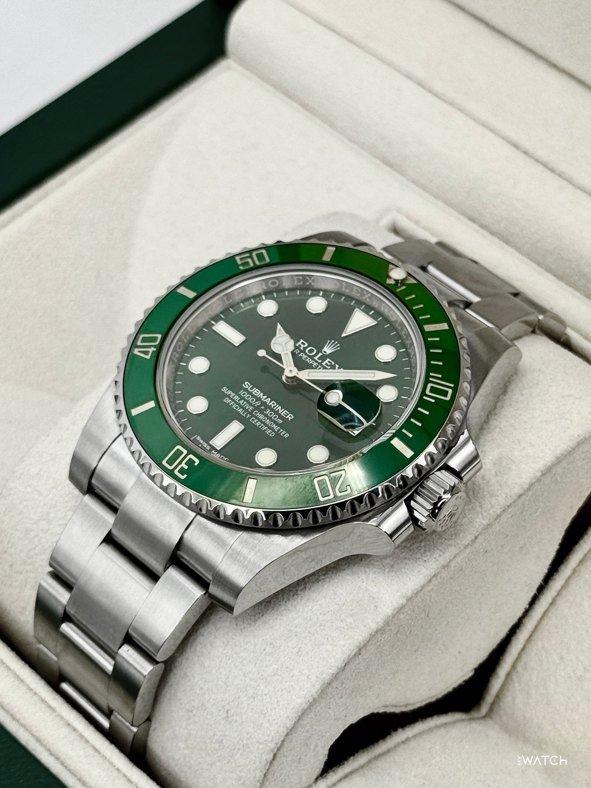 2017 Rolex Submariner “Hulk” 40mm 116610LV Green Dial