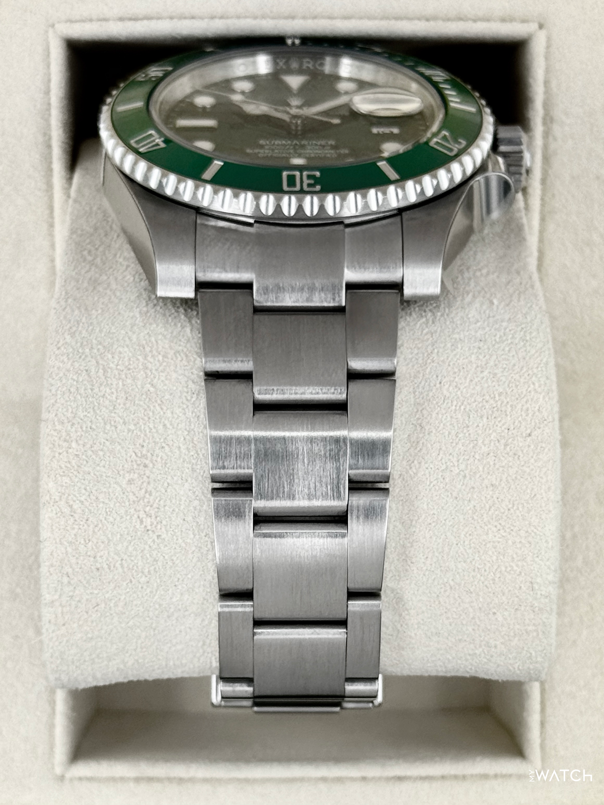 2016 Rolex Submariner “Hulk” 40mm 116610LV Green Dial (STICKERED)