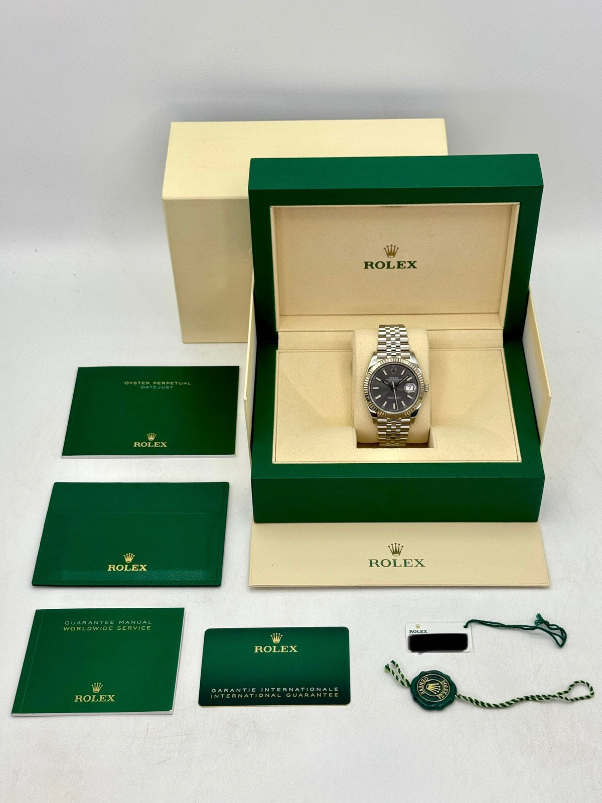 2021 Rolex Datejust 41mm 126334 Stainless Steel Jubilee Rhodium Dial