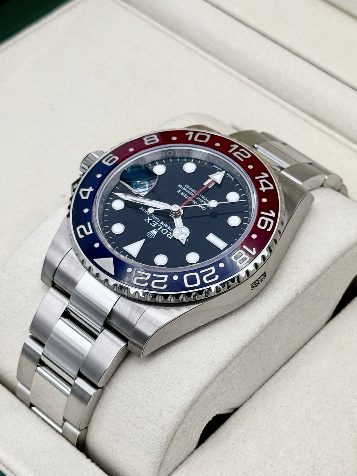 NEW 2026 Rolex GMT-Master II "Pepsi" 40mm 126710BLRO Oyster
