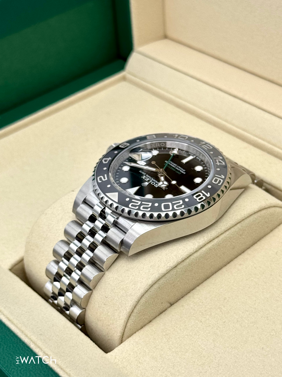NEW 2025 Rolex GMT-Master II "Bruce Wayne" 40mm 126710GRNR Jubilee (STICKERED)