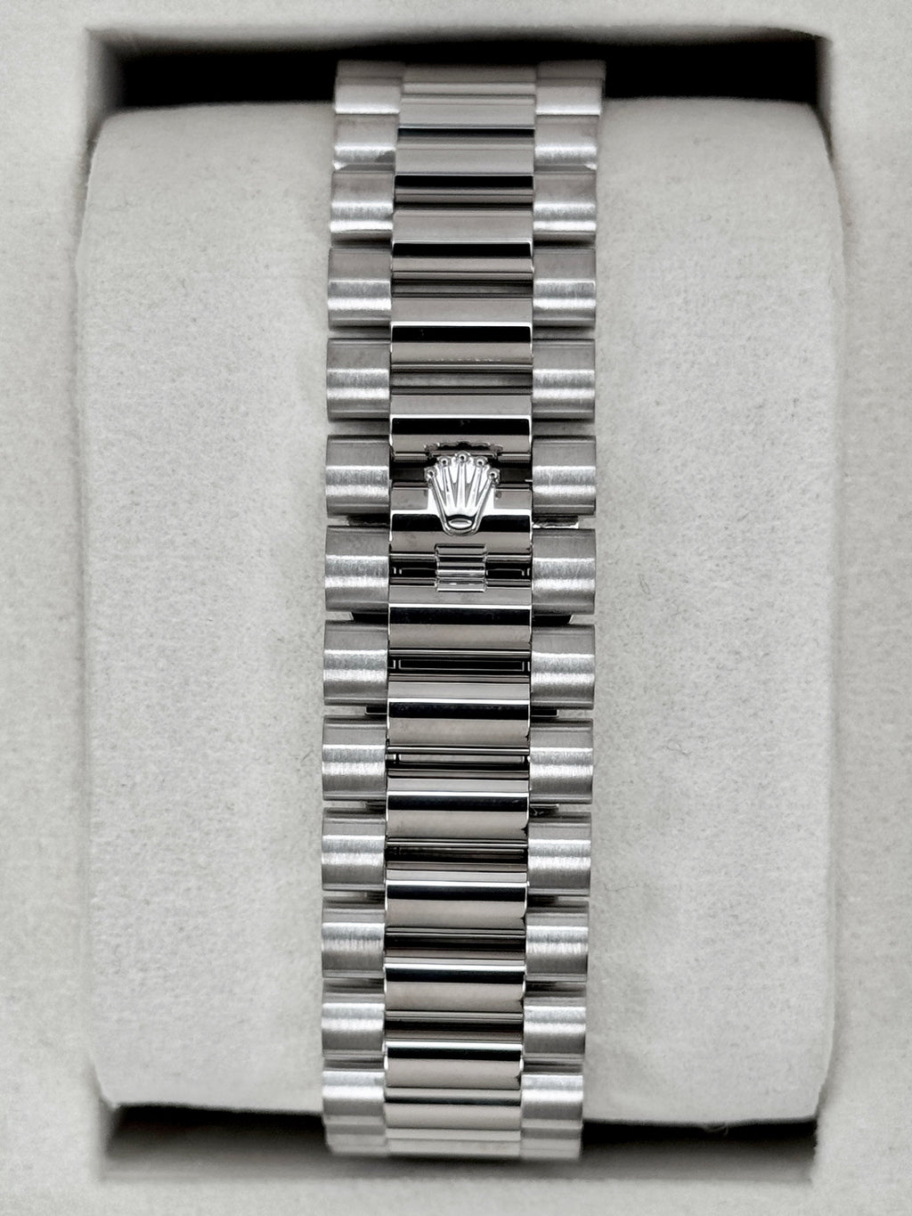 2025 Rolex Day-Date 40mm 228239 Presidential Blue Ombre Dial
