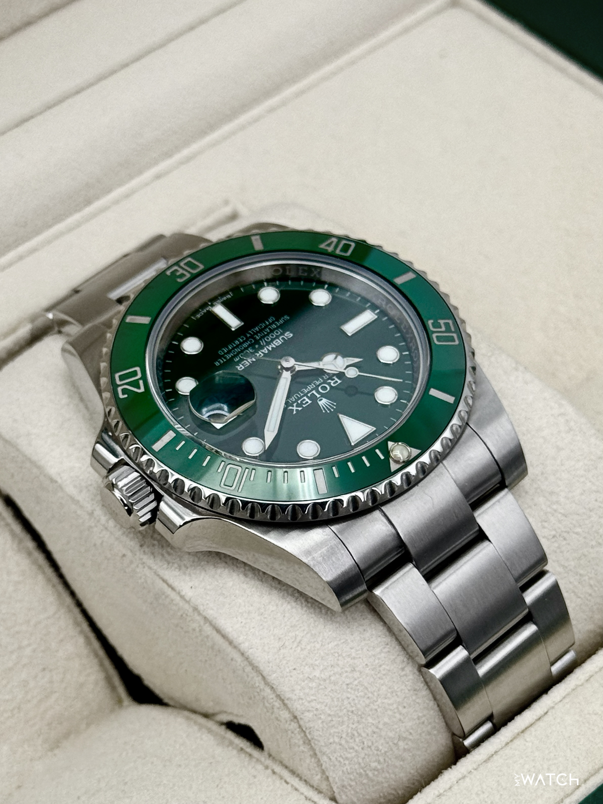 2017 Rolex Submariner “Hulk” 40mm 116610LV Green Dial