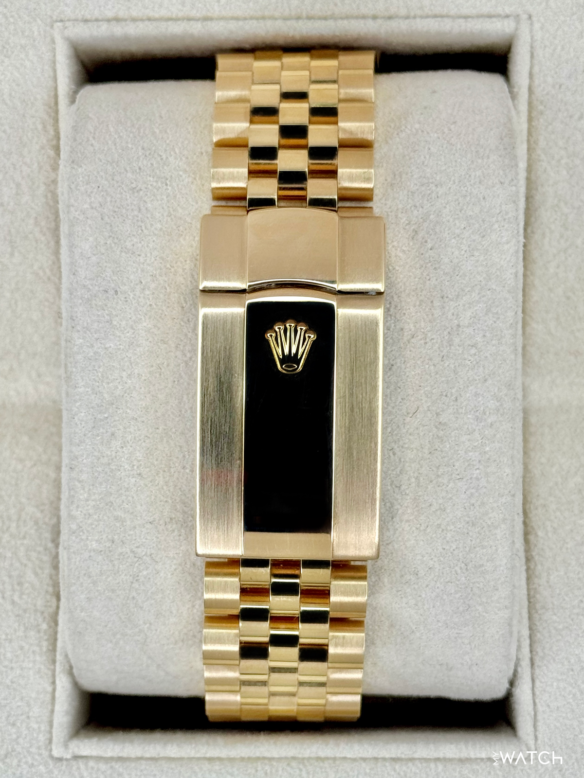 2024 Rolex Sky-Dweller 42mm 336938 Yellow Gold Jubilee Champagne Dial