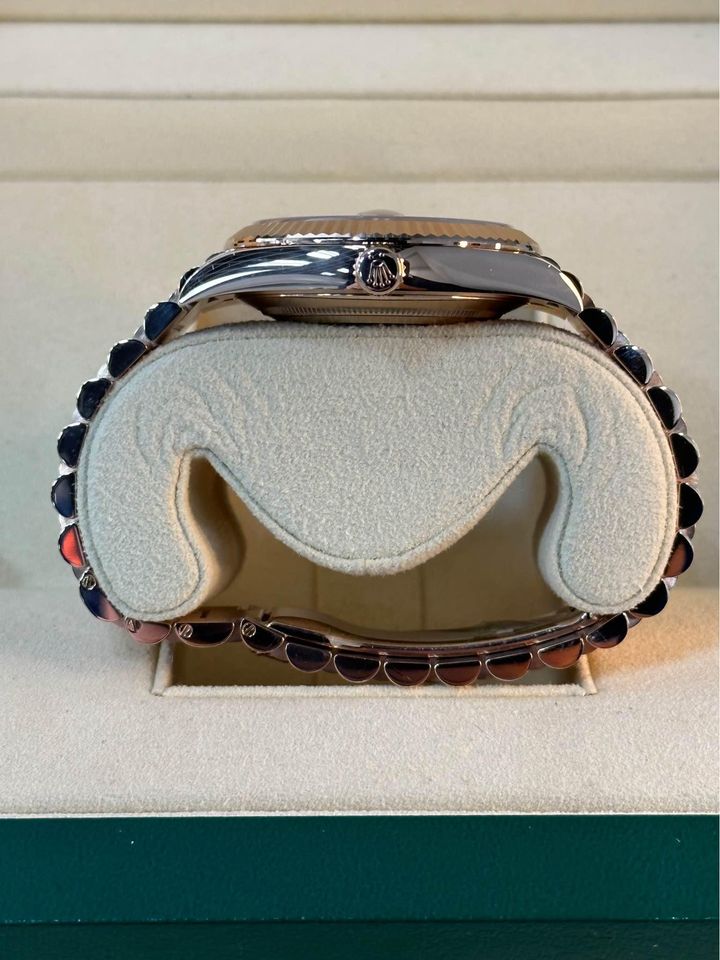 2020 Rolex Day-Date 40mm 228235 Presidential Rose Gold Sundust Dial