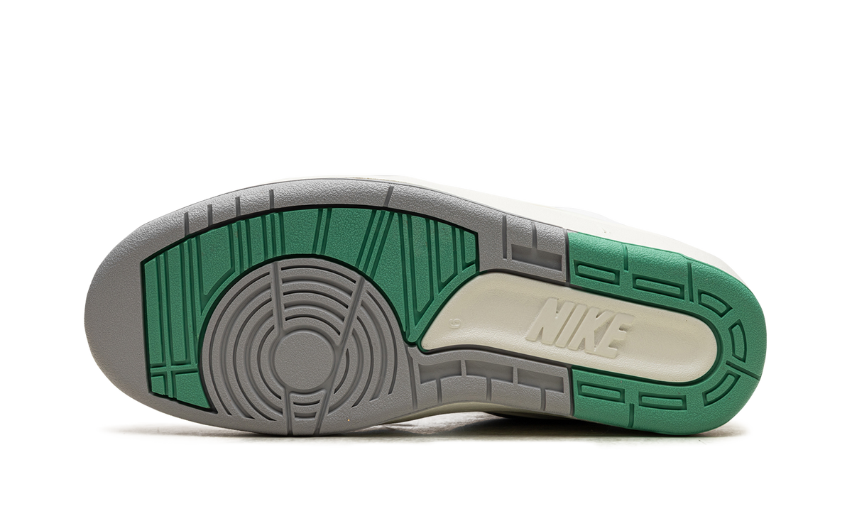 Jordan 2 Retro WMNS "Crystal Mint" FN6755 100