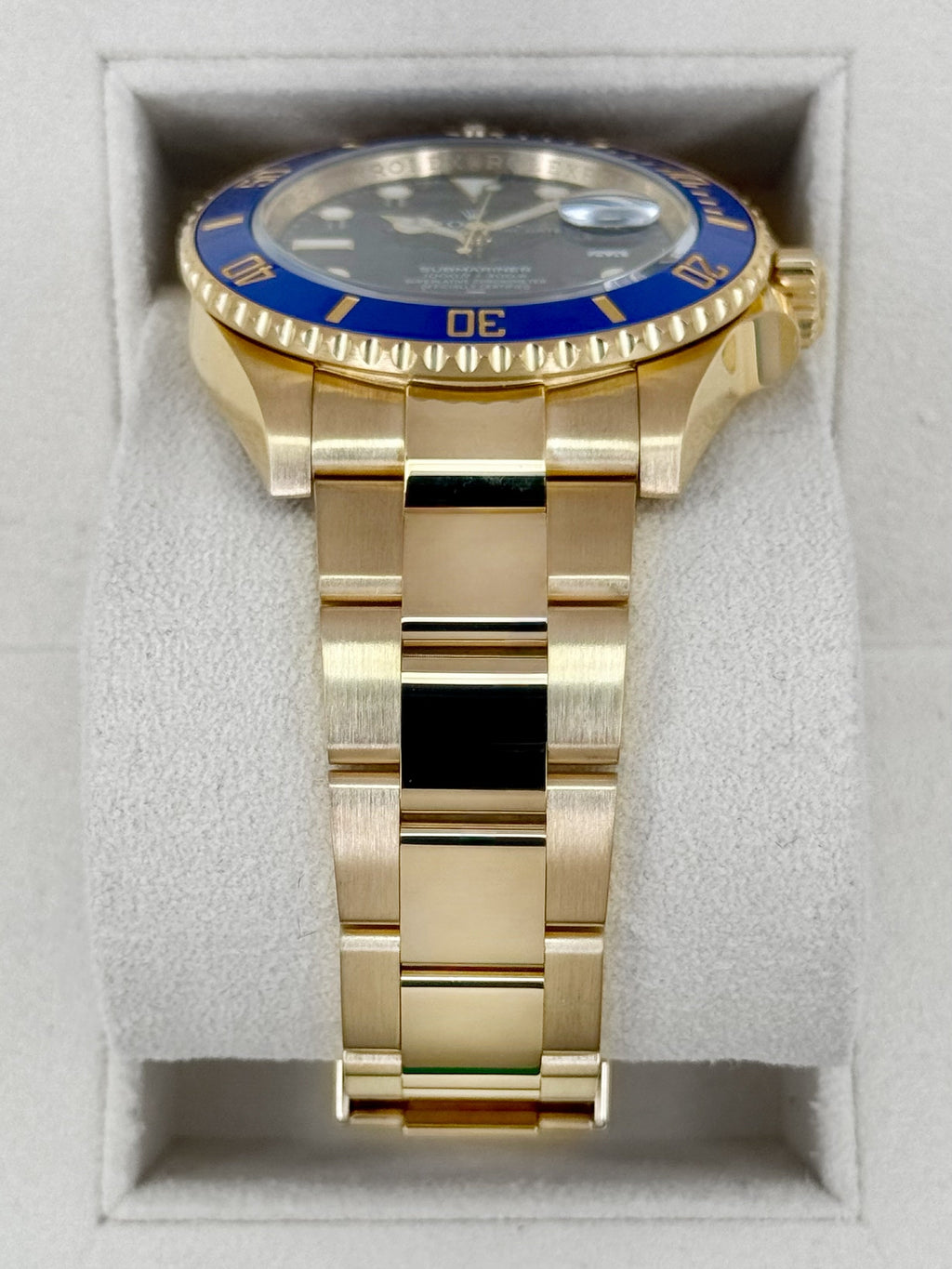2022 Rolex Submariner "Bluesy" 41mm 126618LB Yellow Gold Blue Dial