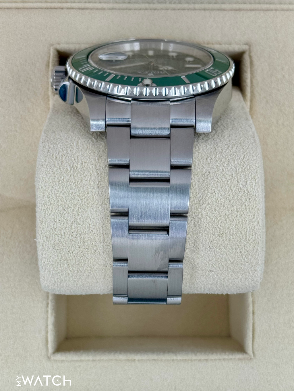 2016 Rolex Submariner “Hulk” 40mm 116610LV Green Dial