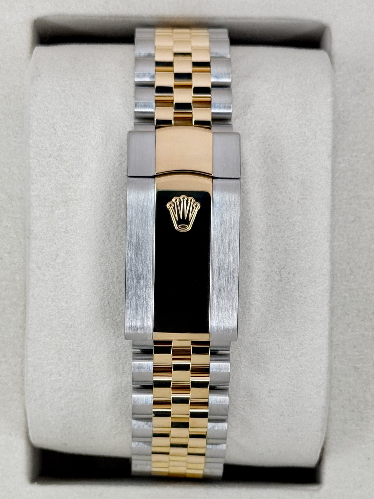2025 Rolex Datejust 41mm 126333 Two-Tone Jubilee White Dial