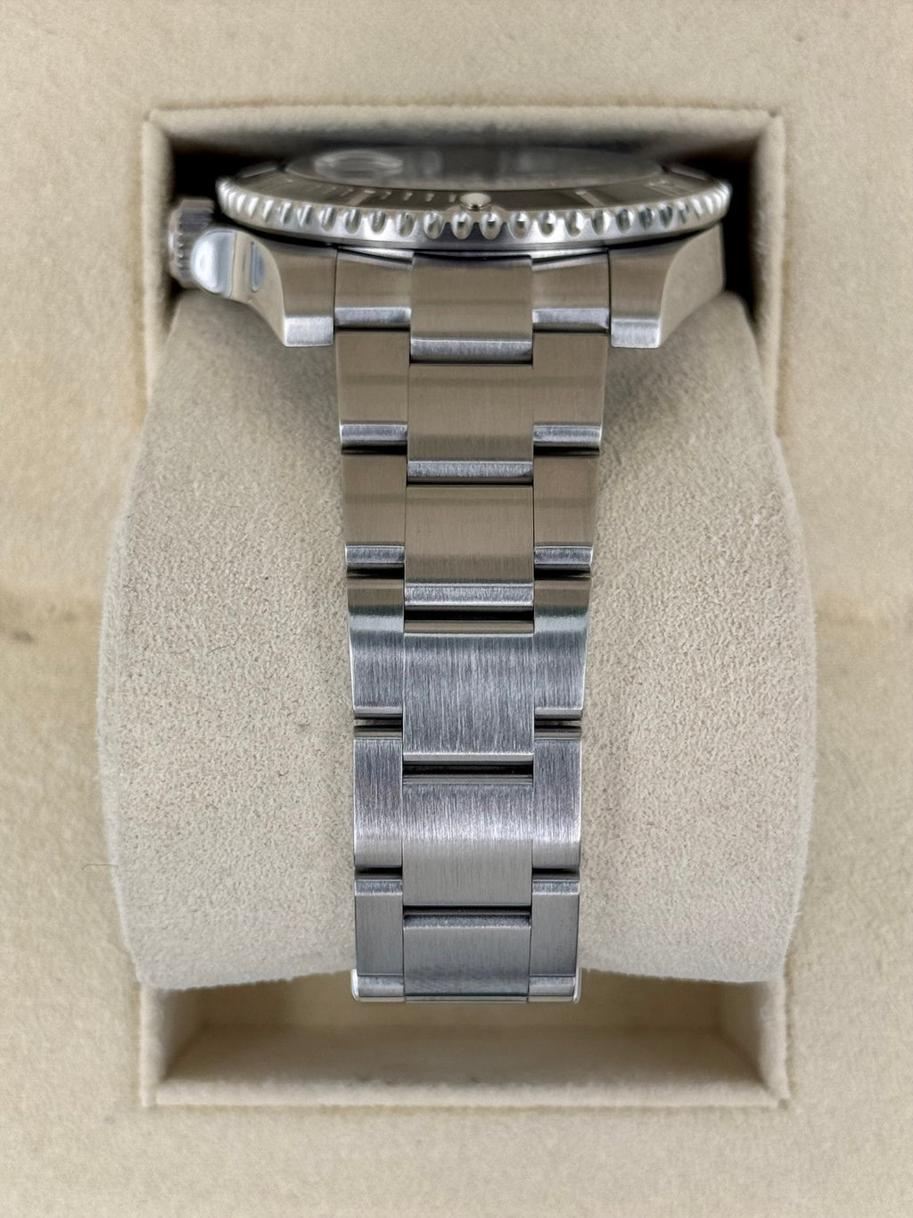 2015 Rolex Submariner 40mm 116610LN Stainless Steel Black Dial