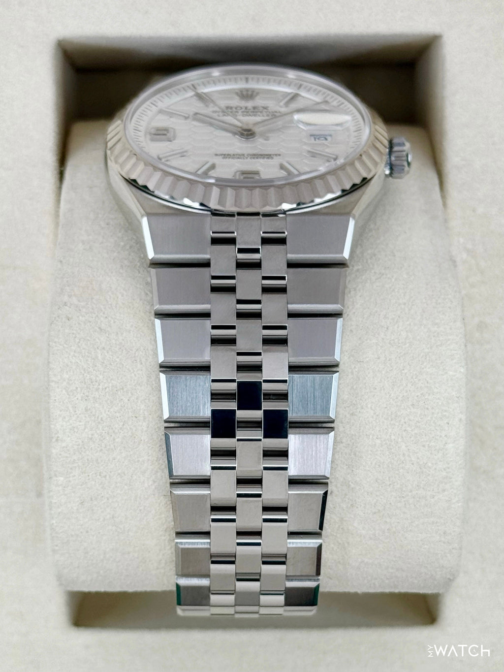 NEW 2026 Rolex Land-Dweller 36mm 127234 Stainless Steel Flat Jubilee White Dial