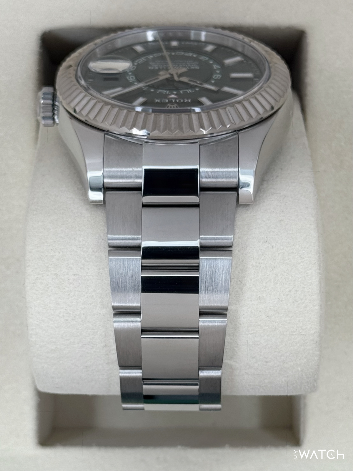 2025 Rolex Sky-Dweller 42mm 336934 Stainless Steel Oyster Green Dial