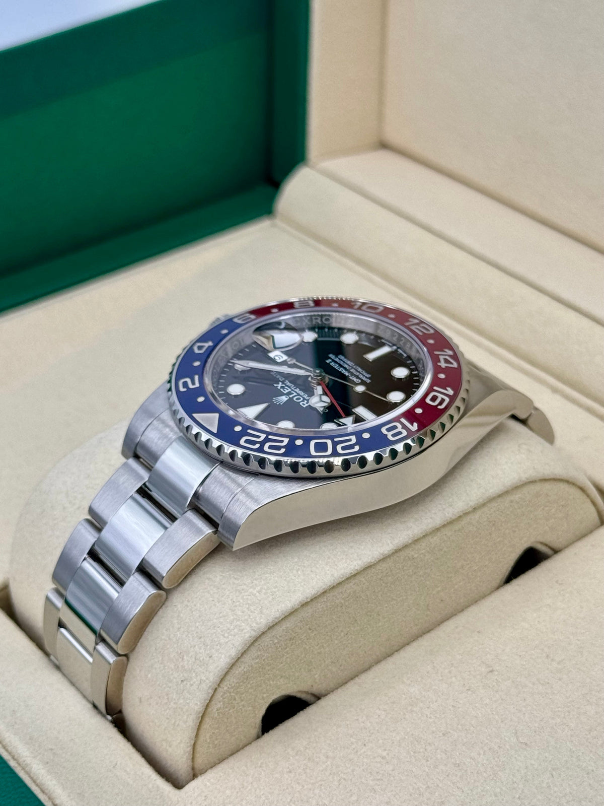 NEW 2026 Rolex GMT-Master II "Pepsi" 40mm 126710BLRO Oyster