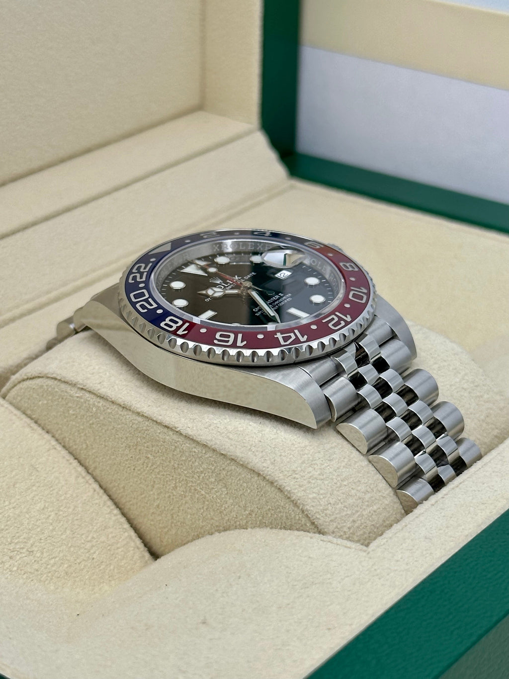 2022 Rolex GMT-Master II "Pepsi" 40mm 126710BLRO Jubilee