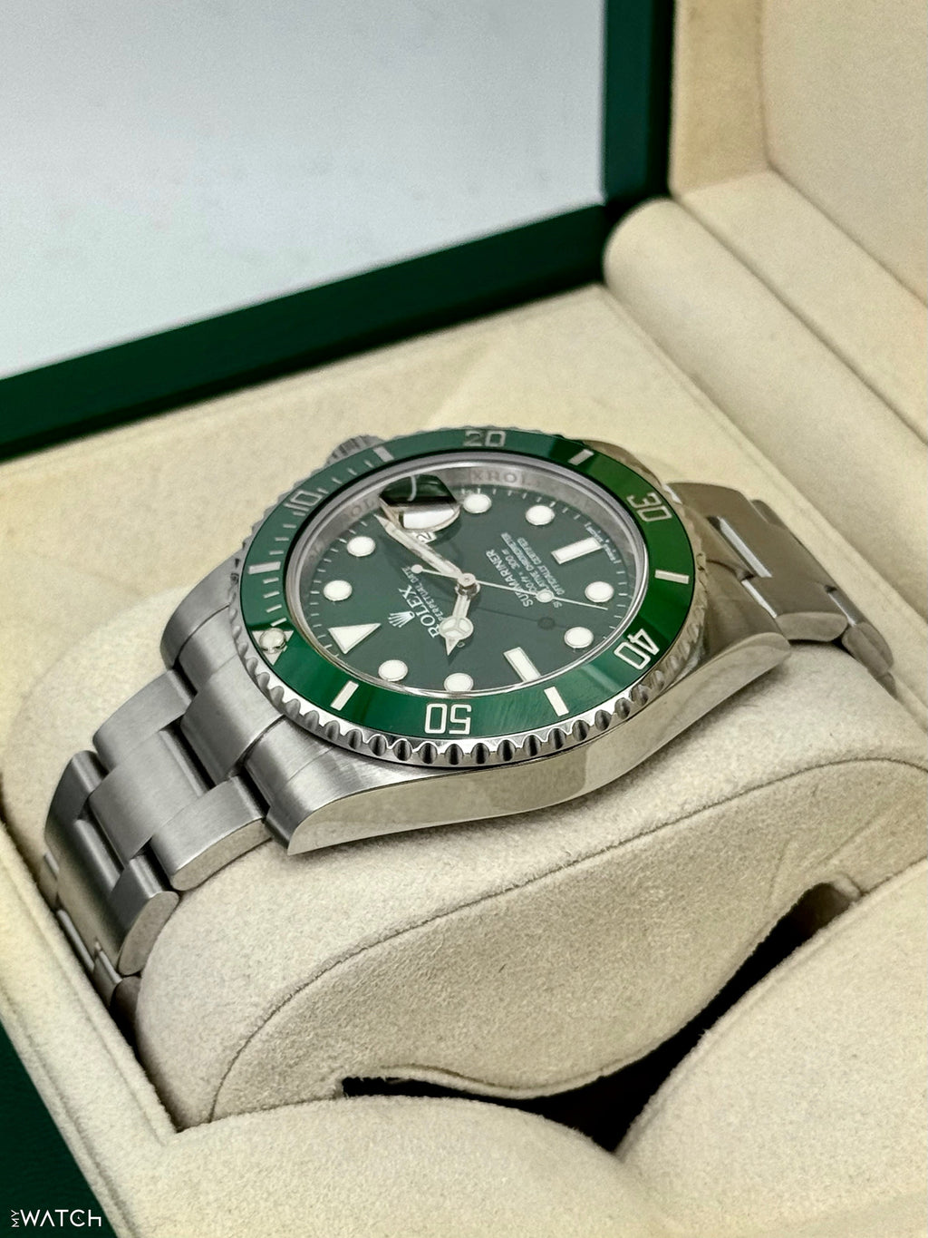 2015 Rolex Submariner "Hulk" 40mm 116610LV Green Dial