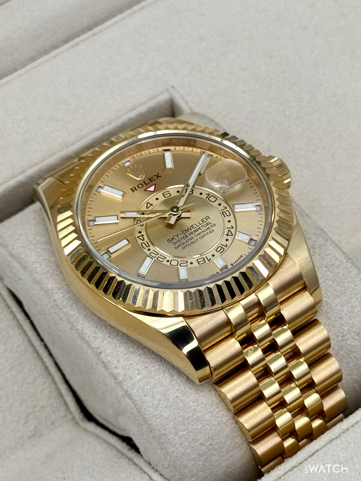 2024 Rolex Sky-Dweller 42mm 336938 Yellow Gold Jubilee Champagne Dial