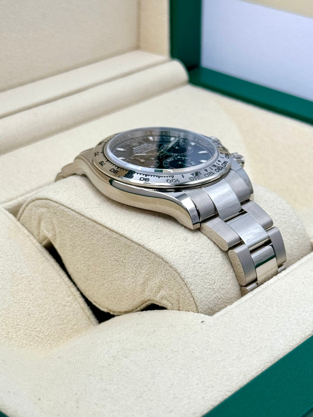 2022 Rolex Daytona 40mm 116509 White Gold Blue Dial
