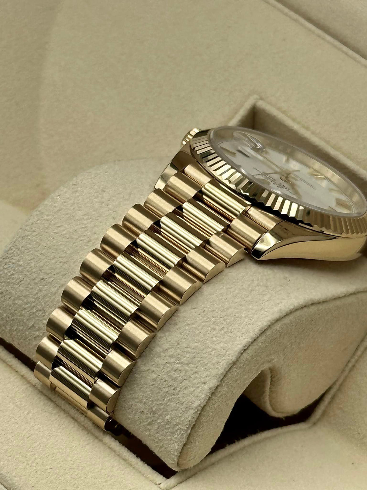 Rolex Day-Date 40mm 228238 Presidential White Dial