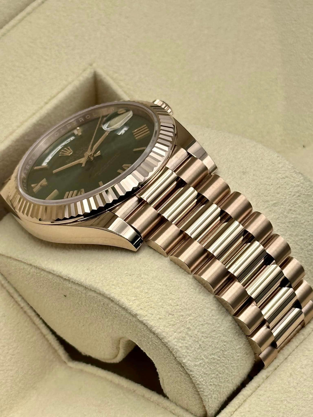 NEW 2022 Rolex Day-Date 40 228235 Rose Gold Olive Dial Arabic Calendar