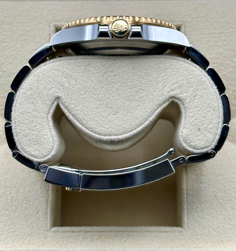 NEW 2023 Rolex Submariner "Bluesy" 41mm 126613LB Blue Dial