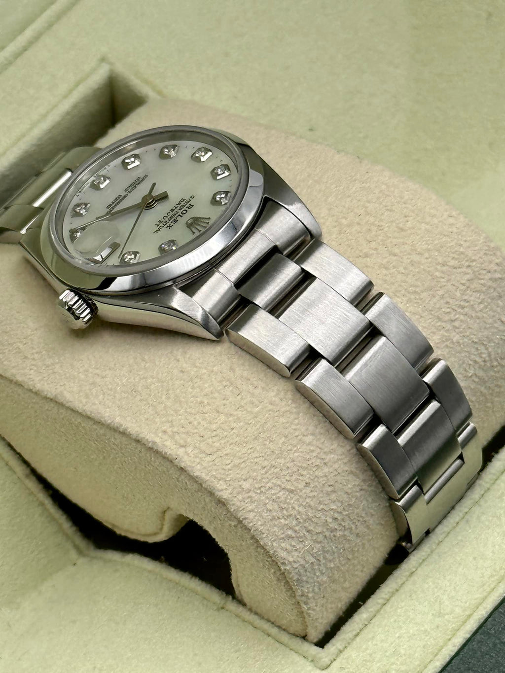 Rolex Ladies Datejust 31mm 68240 Oyster Mother of Pearl Diamond Dial