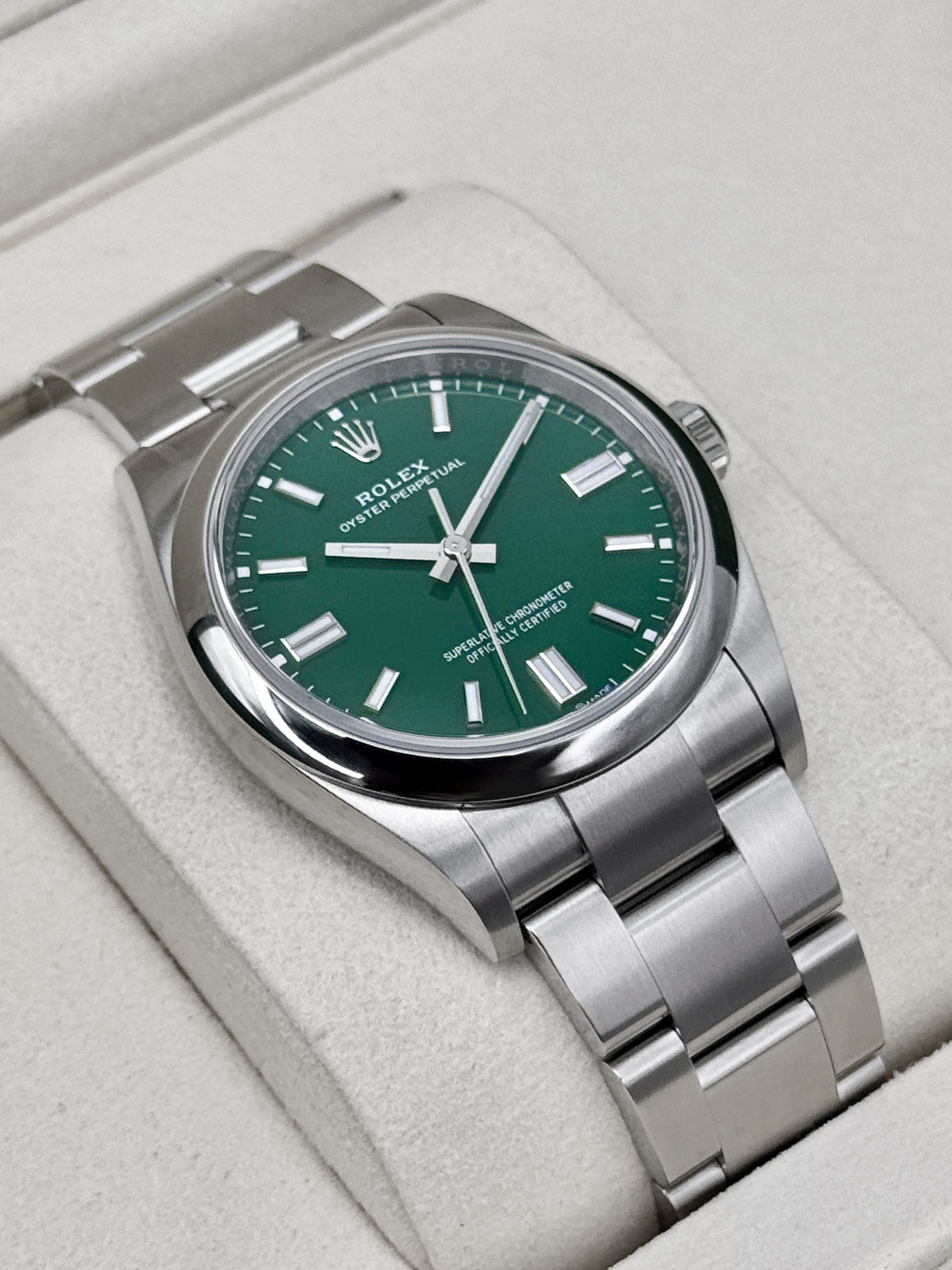 NEW 2026 Rolex Oyster Perpetual 36mm 126000 Green Dial
