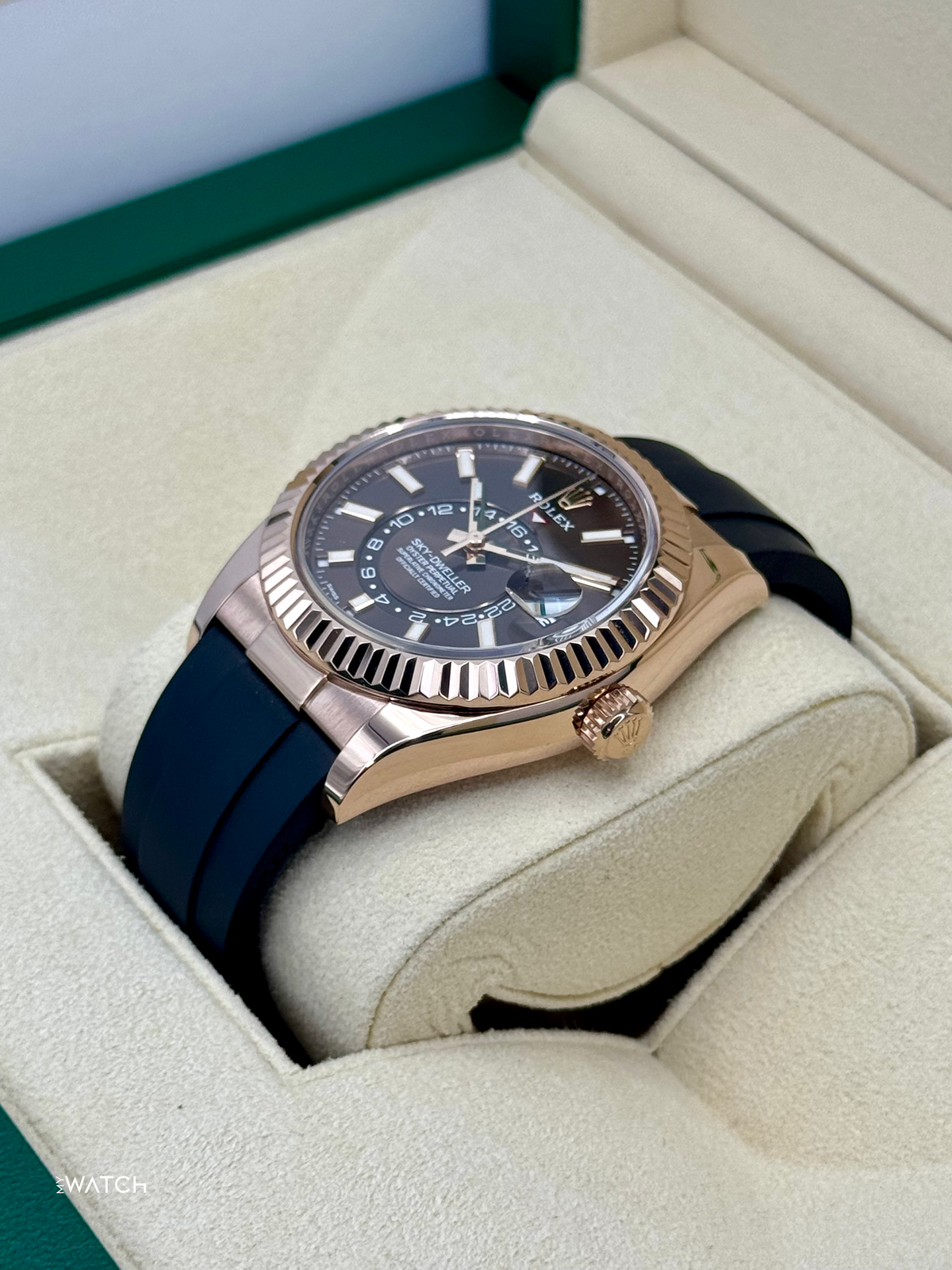2022 Rolex Sky-Dweller 42mm 326235 Rose Gold Oysterflex Chocolate Dial