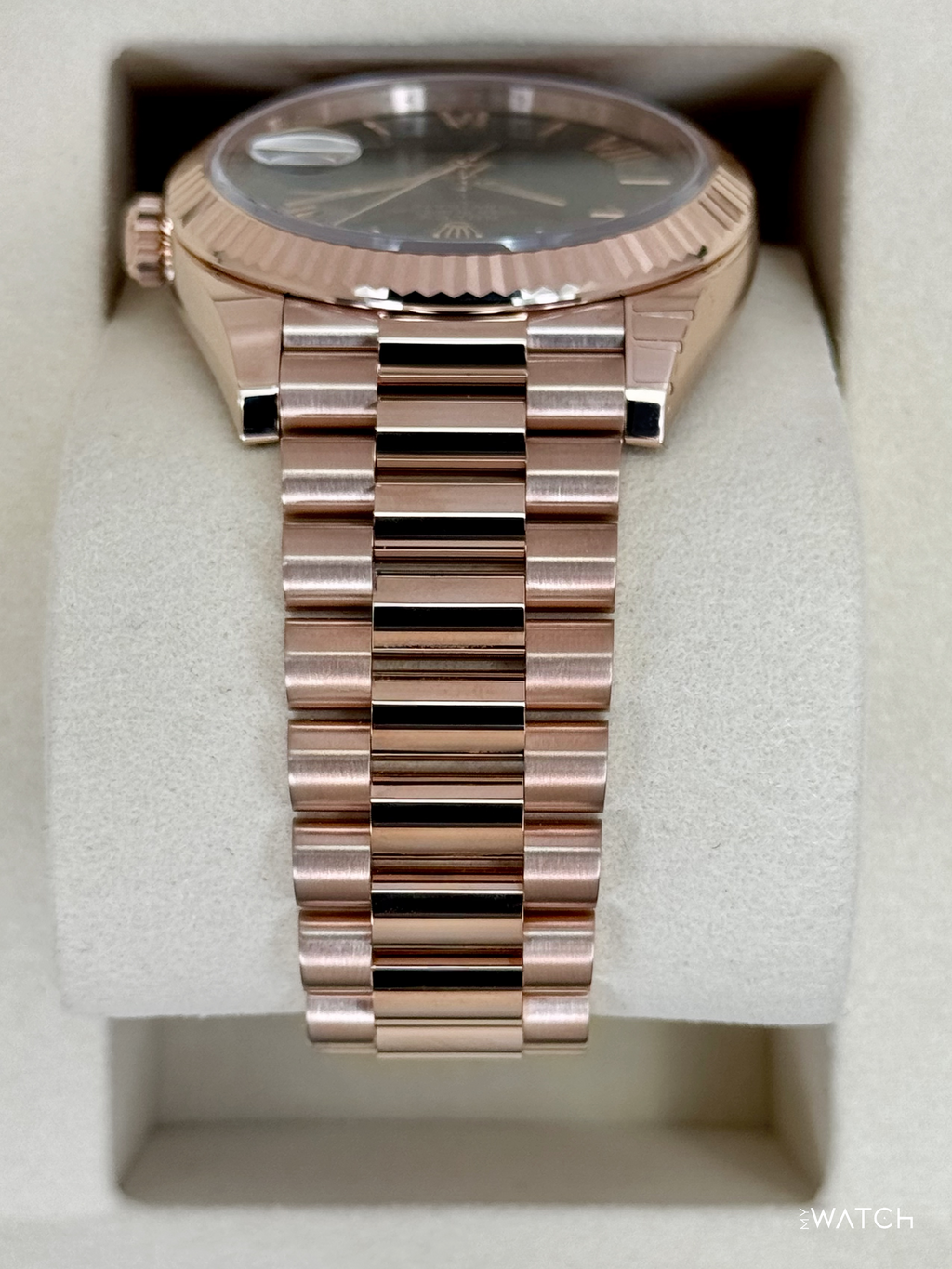 NEW 2025 Rolex Day-Date 40mm 228235 Presidential Rose Gold Green Dial (STICKERED)